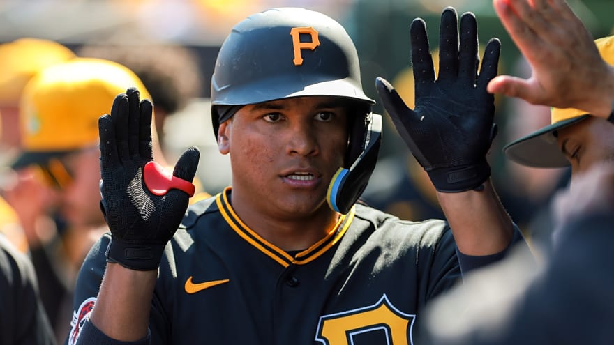 Pirates To Promote Jhostynxon García