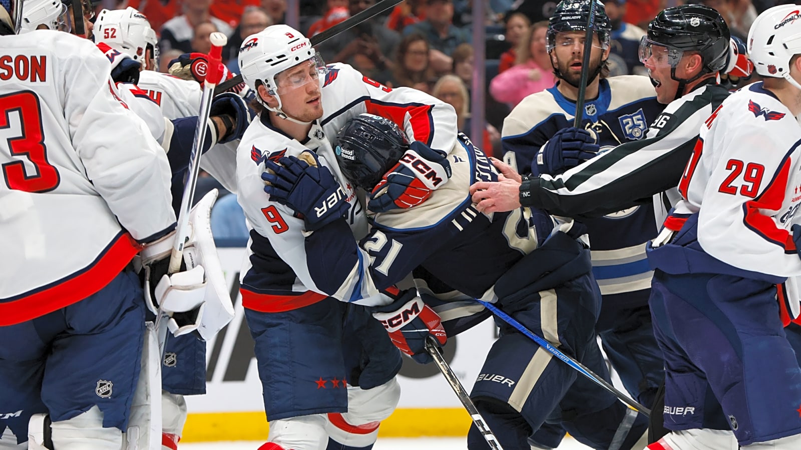 Capitals F Ryan Leonard signs 8-year, $84M contract