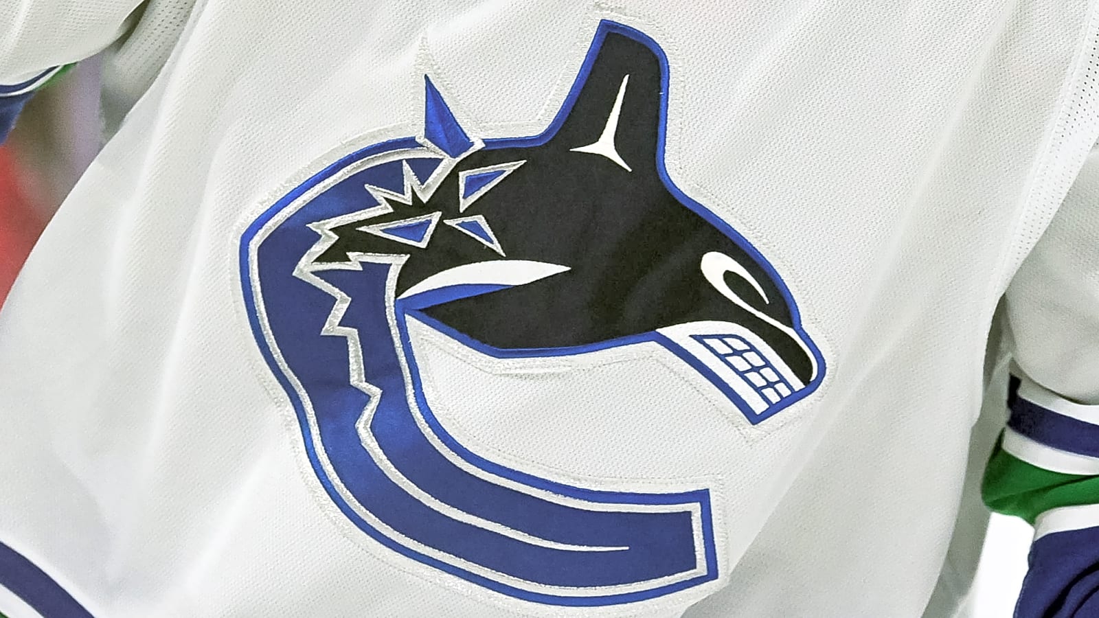 Canucks select Braeden Cootes with 15th overall pick of 2025 NHL Draft