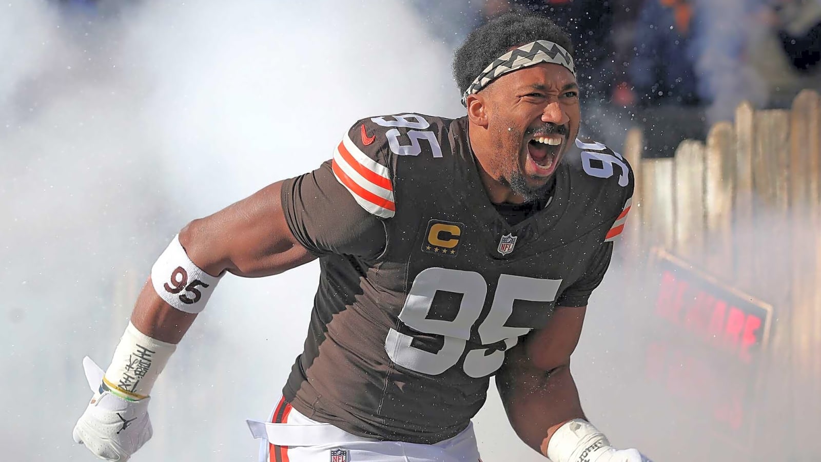 AFC Notes: Myles Garrett, Aaron Rodgers, Bengals, Browns, Steelers