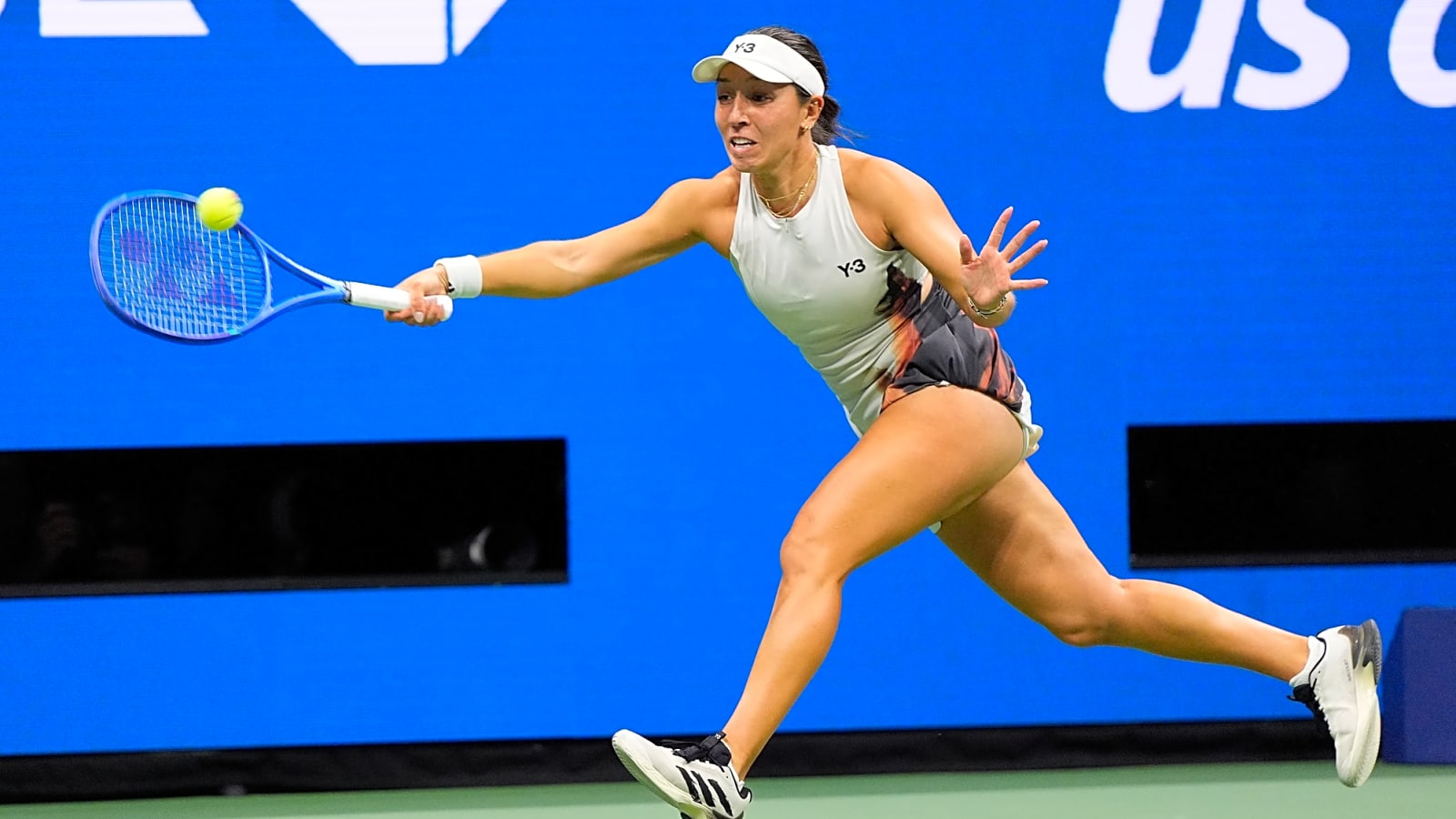 All-American final incoming? Jessica Pegula sweeps aside Emma Navarro to reach China Open semi-finals and pokes fun at &#39;billionaire battle&#39;