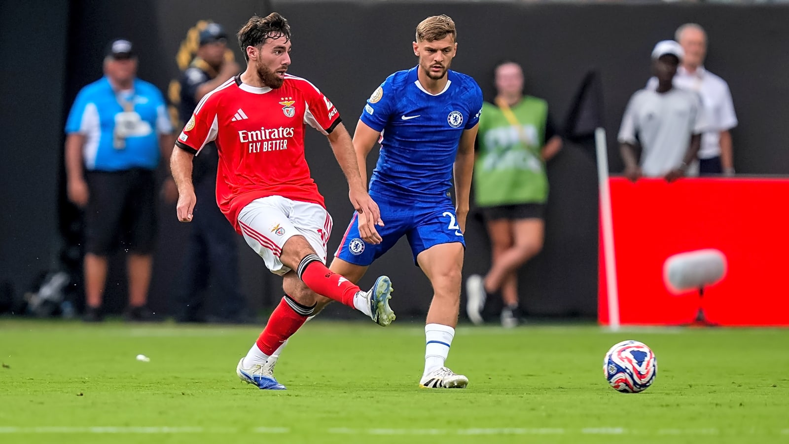 Benfica midfield ace is open to start discussions to move to Tottenham