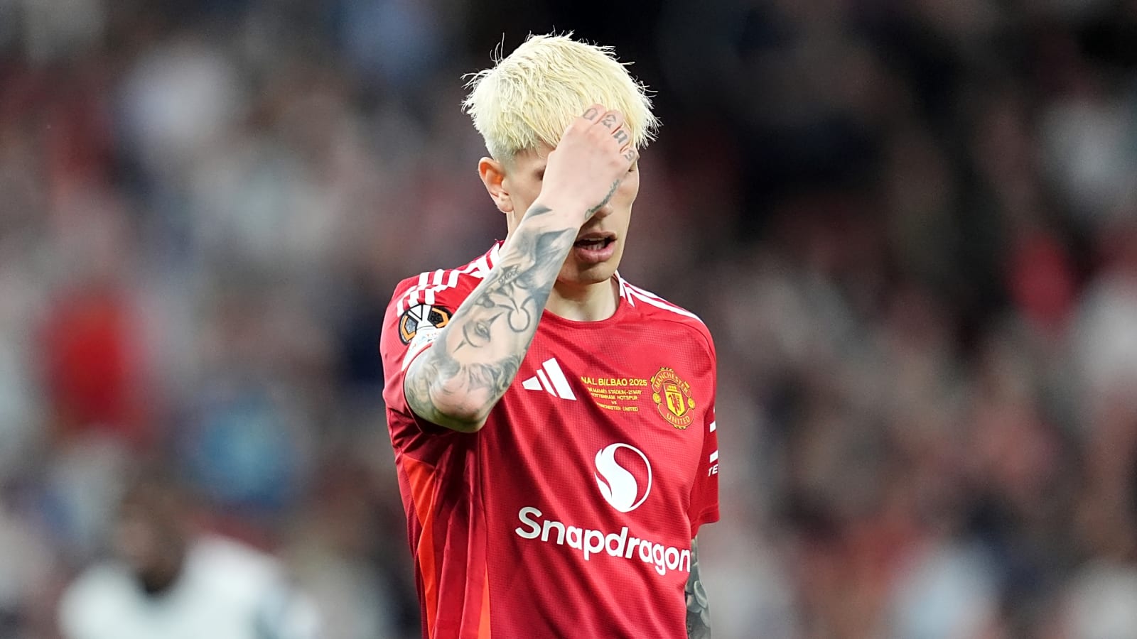 Man United star’s girlfriend sparks transfer speculation with latest Instagram post