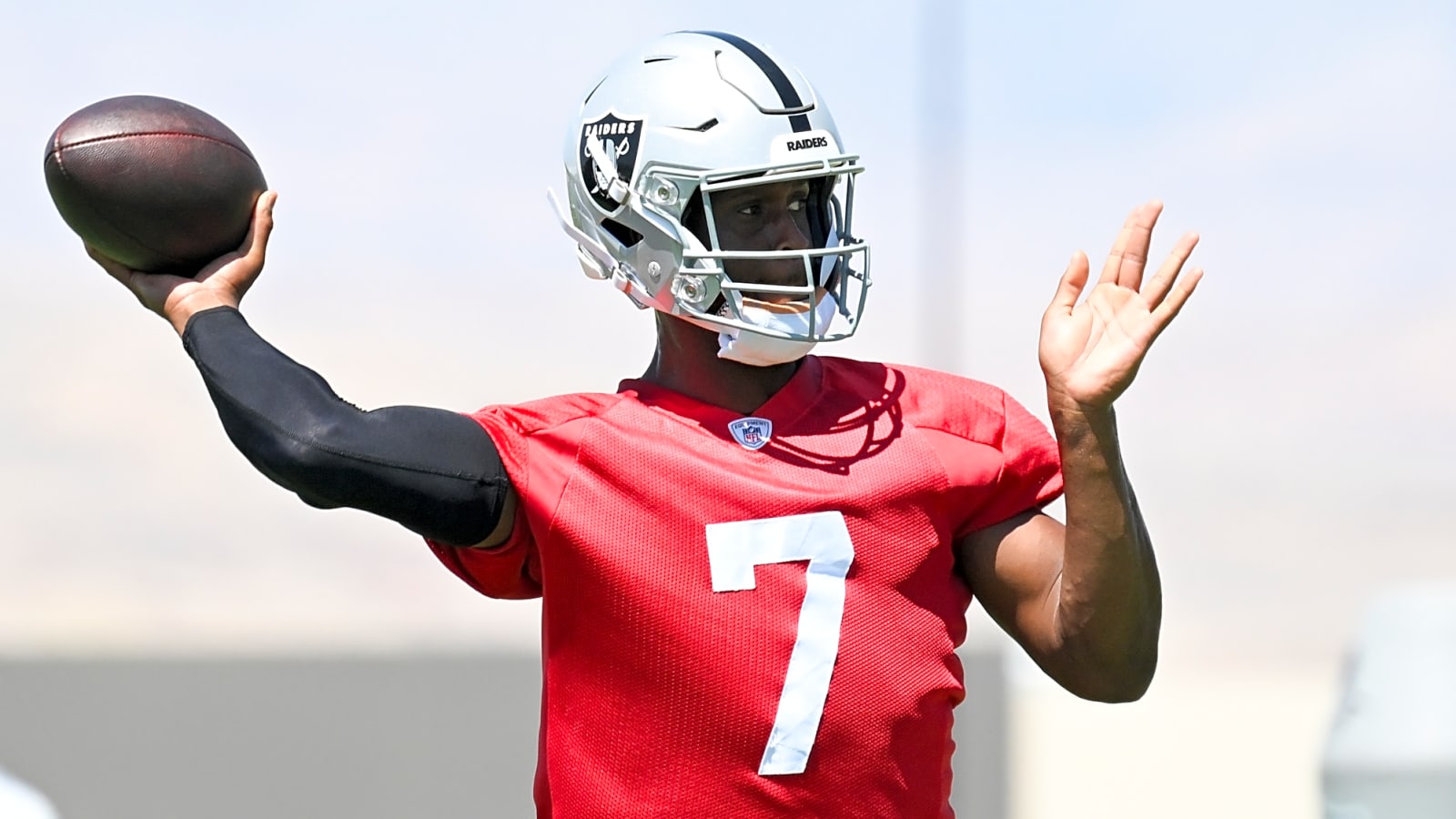 Geno Smith responds to reactions on sideline controversy