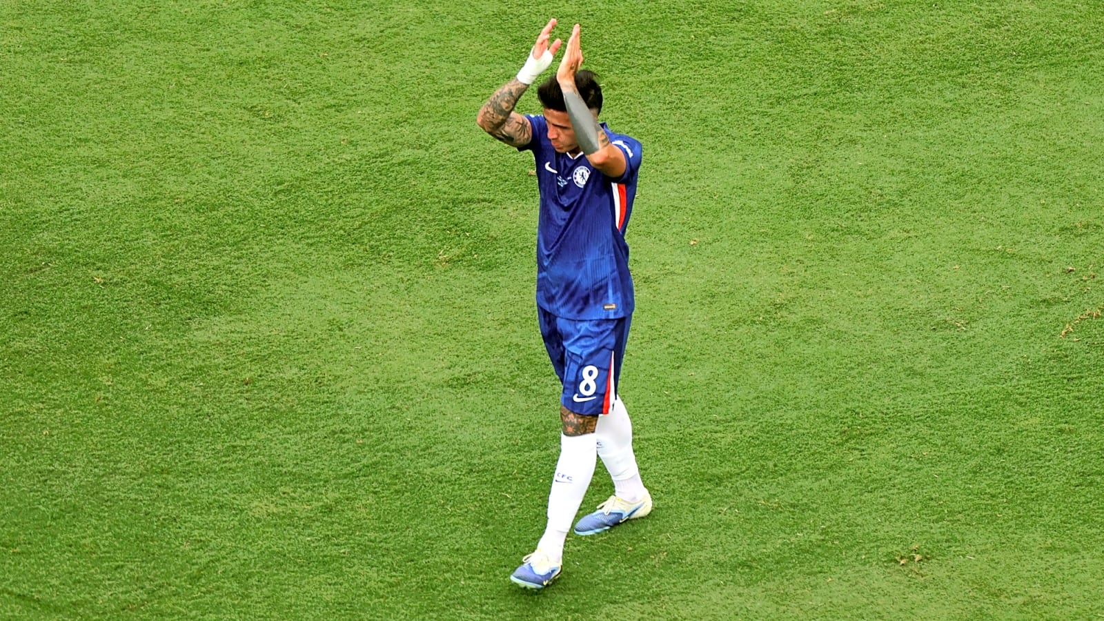 The impossible decision over Enzo that Liam Rosenior faces in press conference