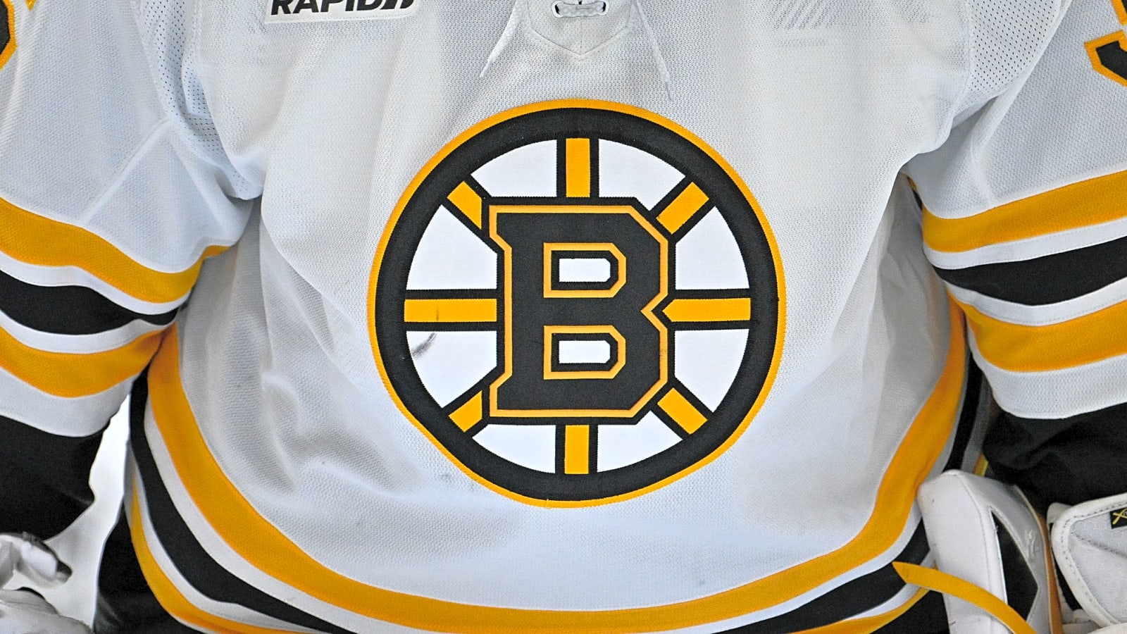 Boston Bruins projected to land 6-foot-5 center in latest 2025 NHL mock draft