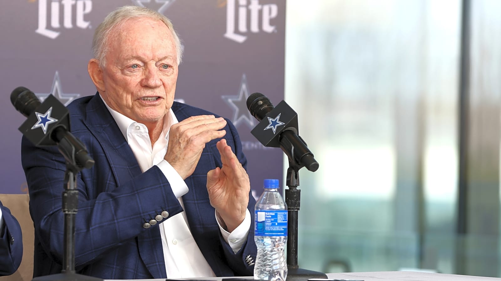 Cowboys could target CB addition