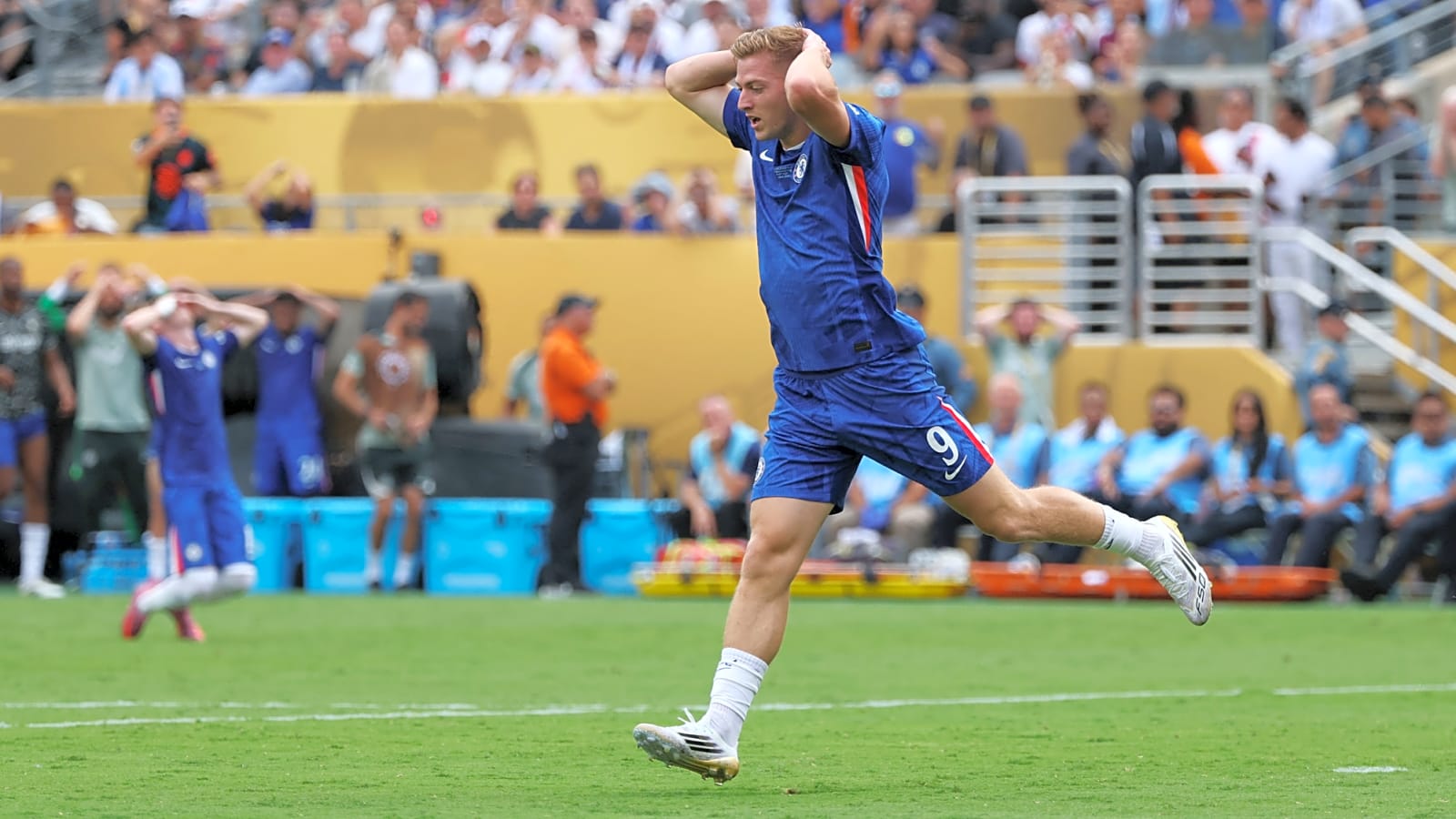The Athletic reveal what sources have told them about Liam Delap’s struggles this season