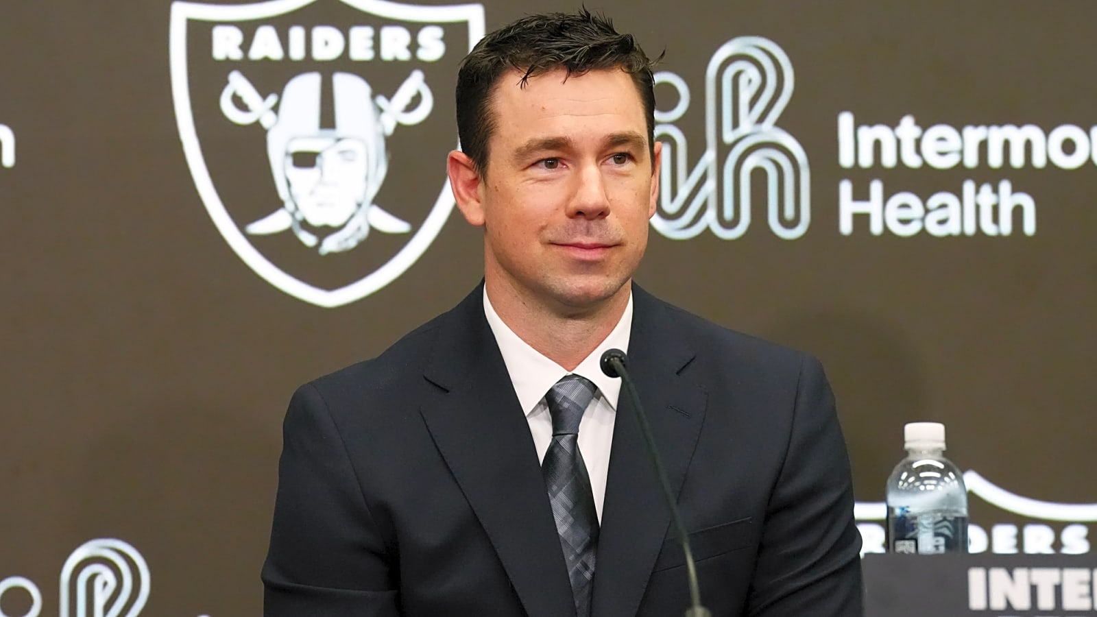 Raiders' Kubiak opens up about working relationship with Brady