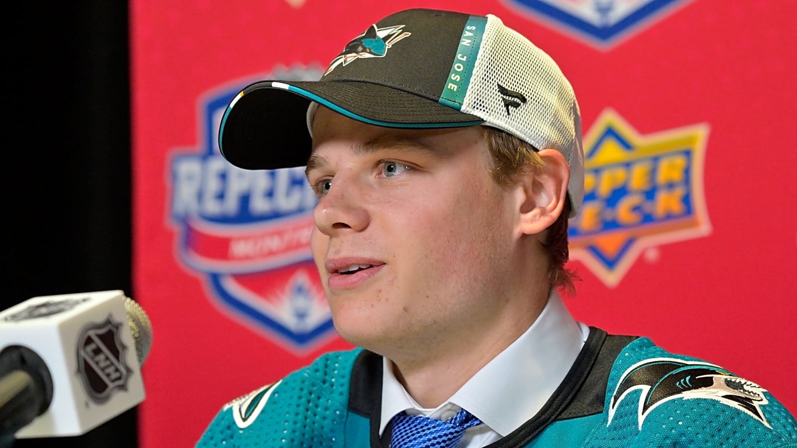 Sharks sign Mattias Havelid to entry-level deal