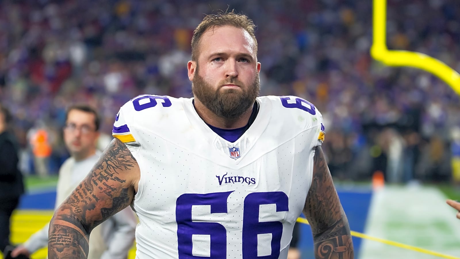 Bengals to bolster offensive line by signing veteran guard