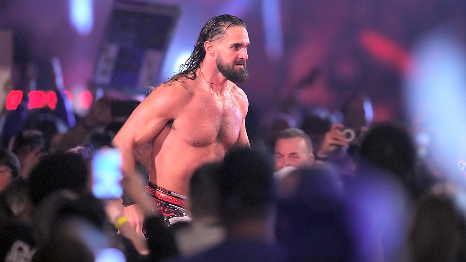 Key WWE &#39;Raw&#39; Star Suffers Apparent Injury Before &#39;SummerSlam 2025&#39;