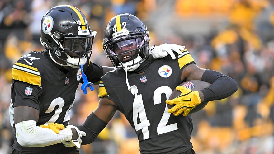 Pittsburgh Steelers Pull Away Late From Cincinnati Bengals; Lose Key Players In the Process