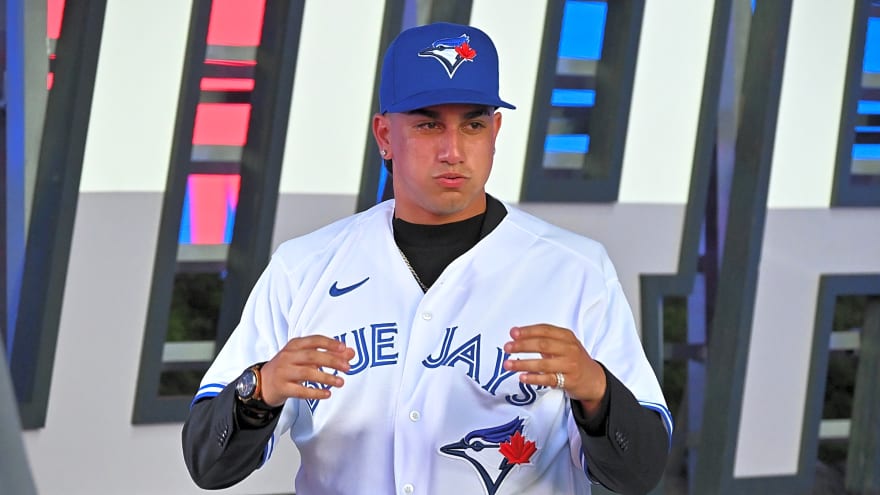 What does the Blue Jays left-handed pitching depth look like in 2026?