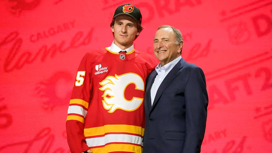 Flames prospect Cole Reschny named NCHC’s Rookie of the Year