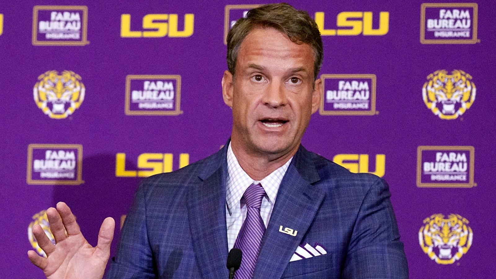 Pointed SEC statement targets LSU roster adds
