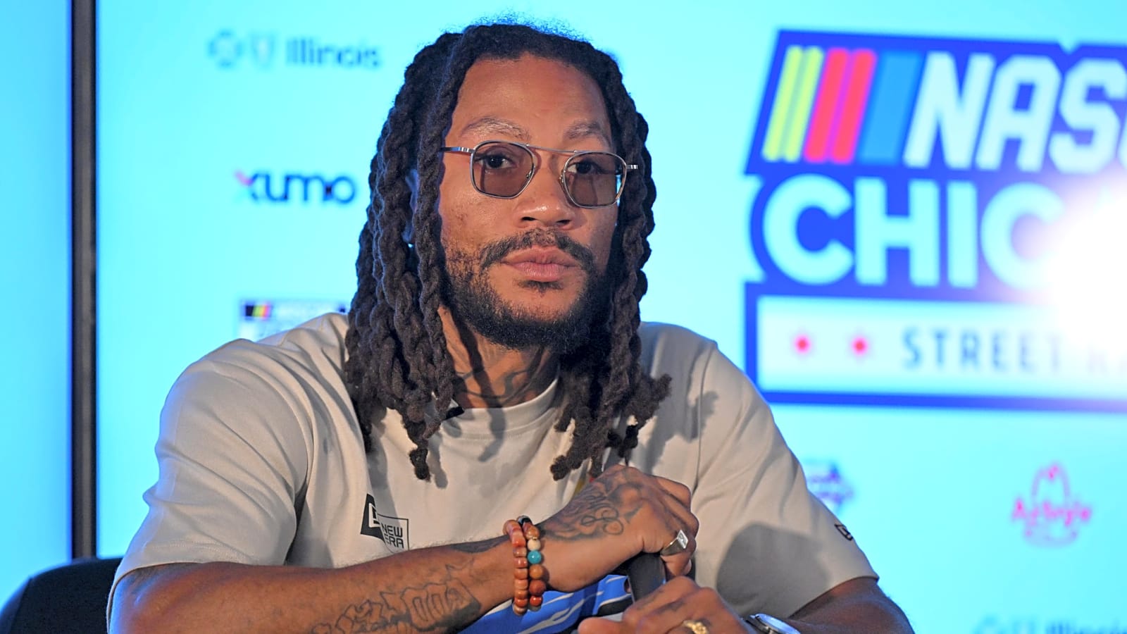  LeBron James Expresses Love & Appreciation For Derrick Rose