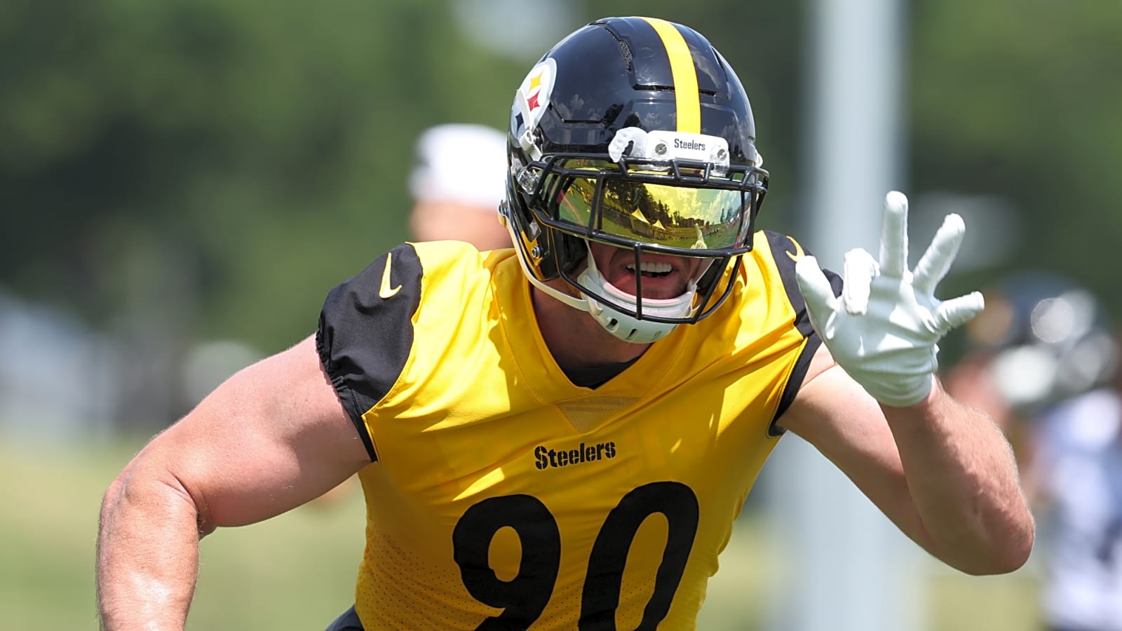 Steelers' TJ Watt Reveals Tense Frustration Surrounding Aaron Rodgers: 'He Talks A Lot Of Smack' Steelers' TJ Watt Reveals Tense Frustration Surrounding Aaron Rodgers: 'He Talks A Lot Of Smack'