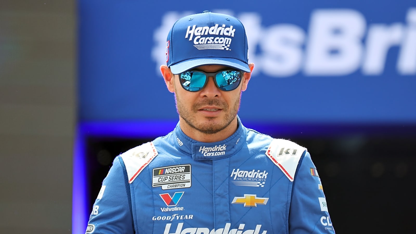Why the rivalry between Larson, Hamlin is not going away