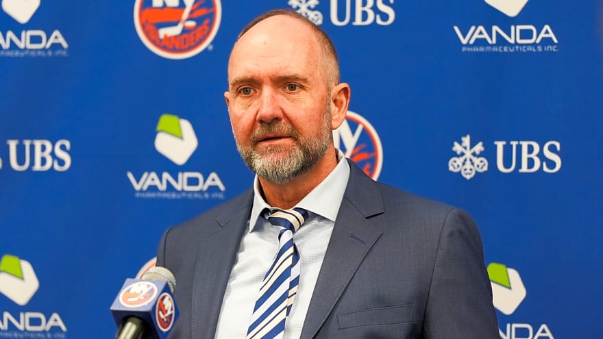 Islanders Coaching Move Backfires, DeBoer Can’t Save Season
