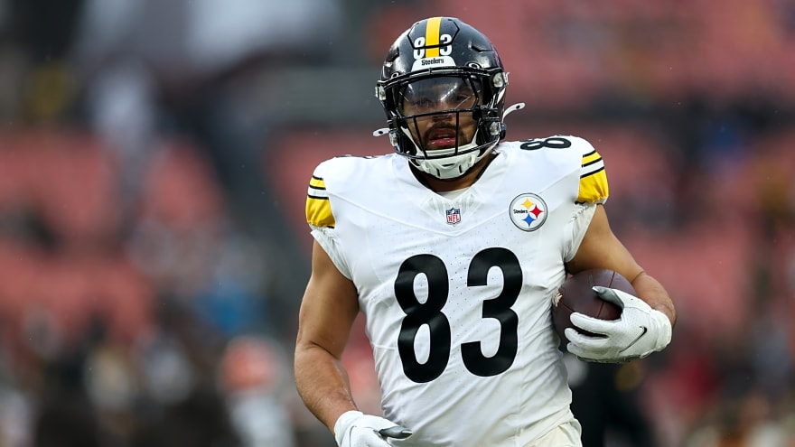 Steelers May Have 1 Surprising Free Agent That's 'Too Valuable' To Lose In 2026