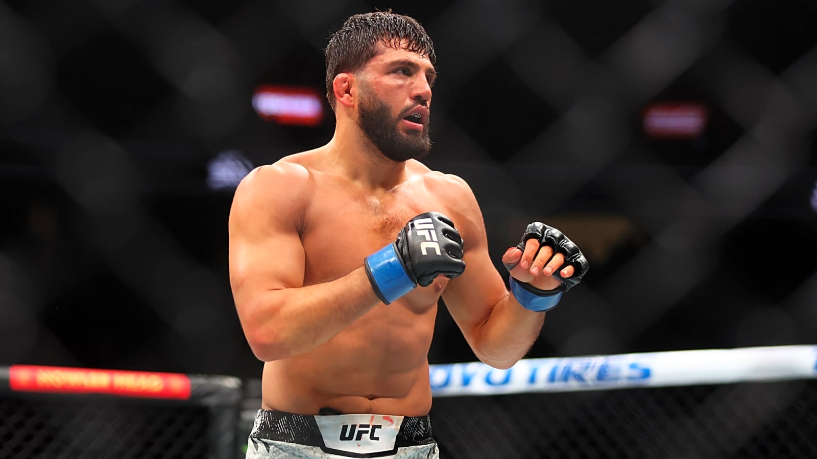 Arman Tsarukyan faceplants 6ix9ine after rapper attempts to take down top UFC star