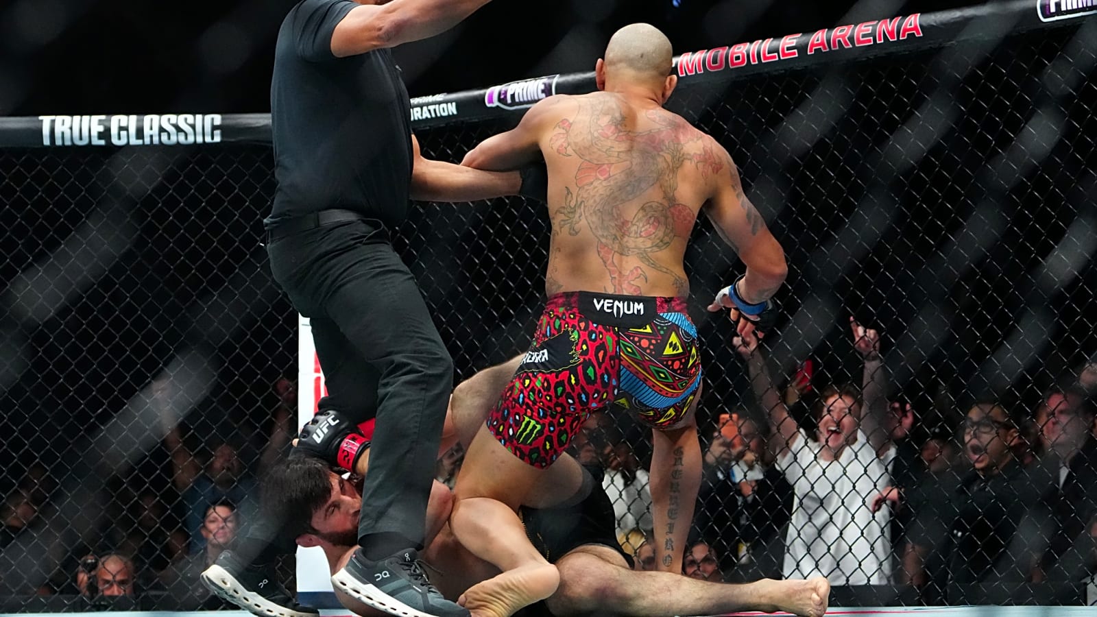 Alex Pereira Takes U-Turn in 5 Minutes to Avoid Risking Jon Jones White House Fight