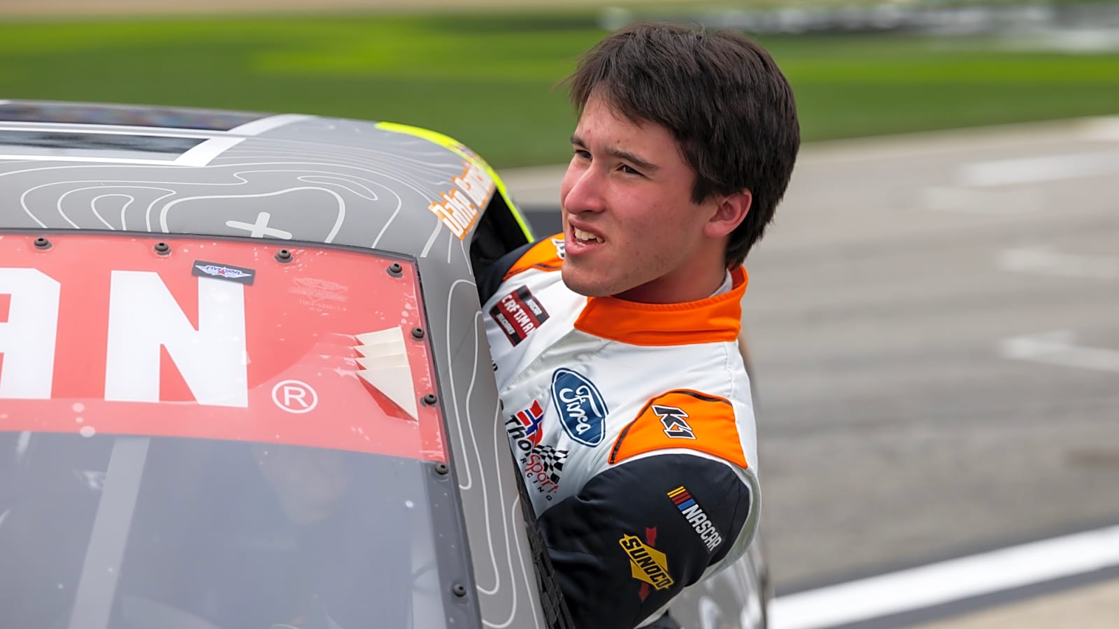 Jake Garcia edges Corey Heim for Truck Series pole at Kansas