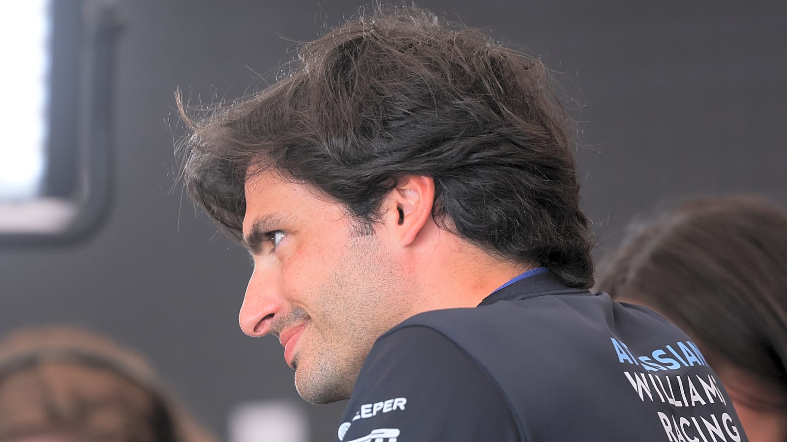 Despite Outperforming Lewis Hamilton, Carlos Sainz Is Still Cautious of ‘Top Teams’