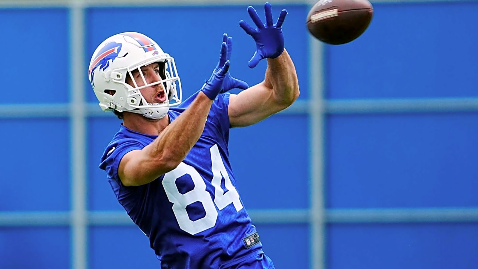 Bills&#39; rising star offers hilarious explanation of what really happened during scrap with Buccaneers&#39; Shilo Sanders