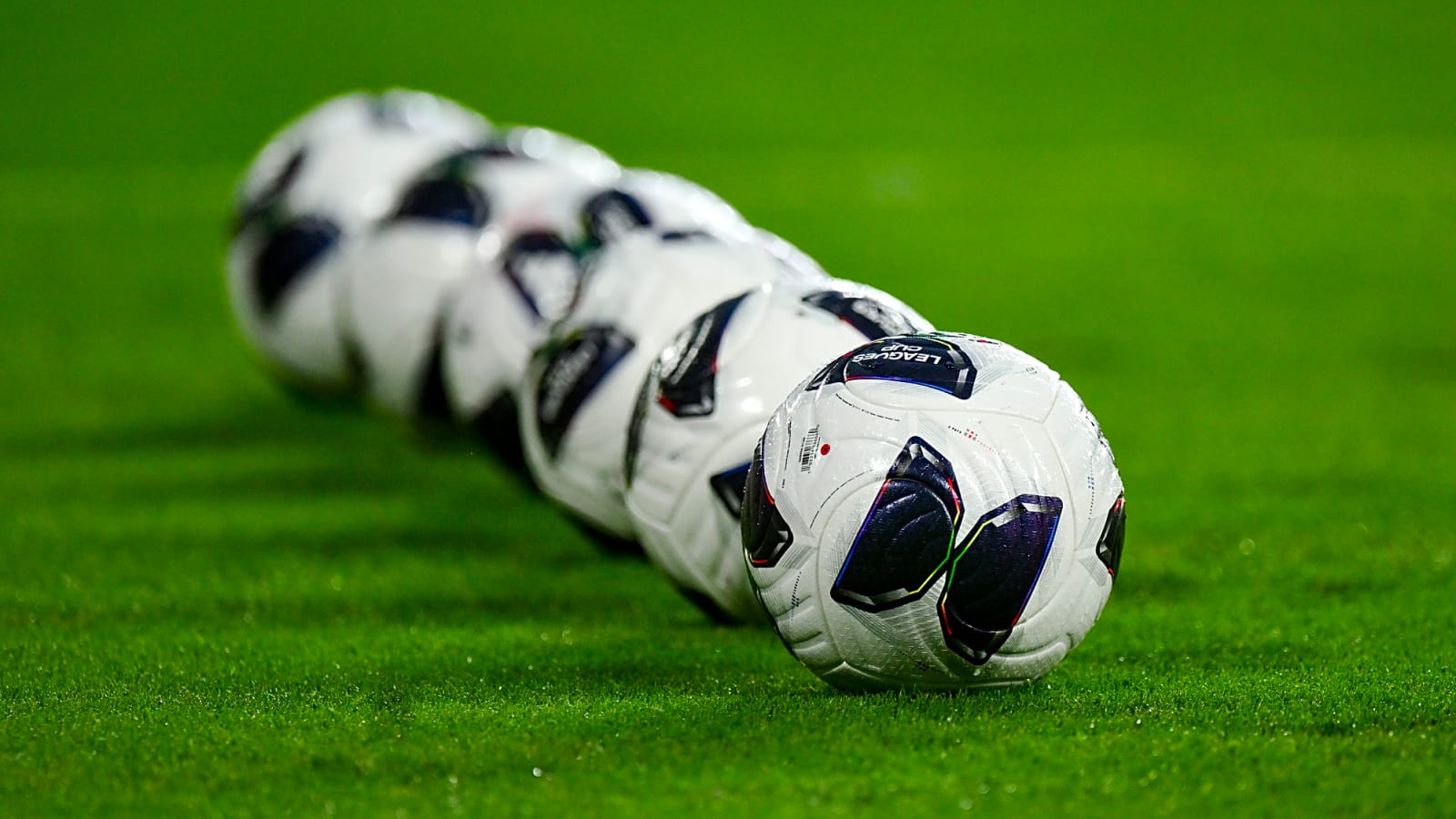 Manchester United officially make £22.6m