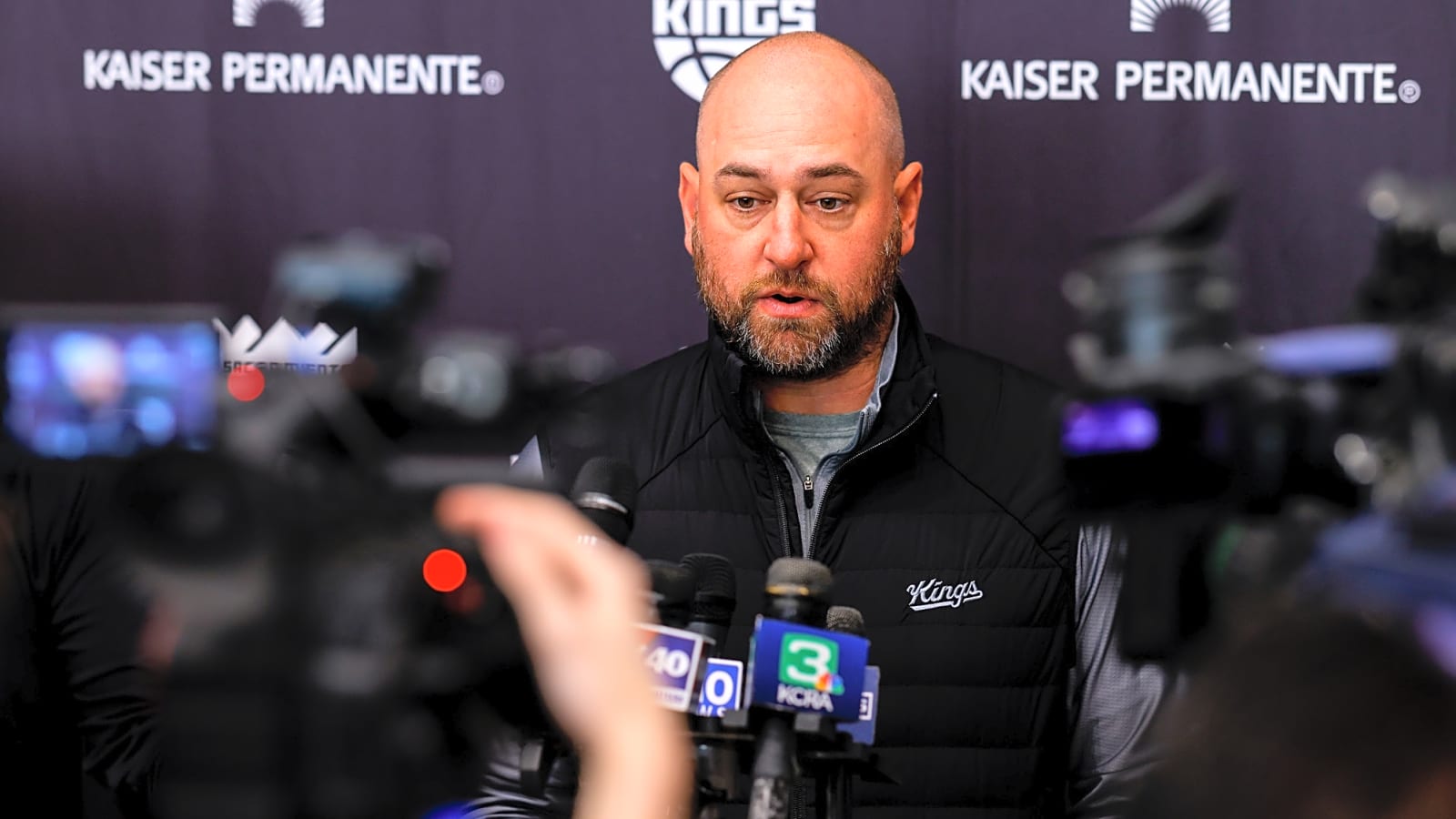 Kings finalizing deal to hire new GM after firing Monte McNair