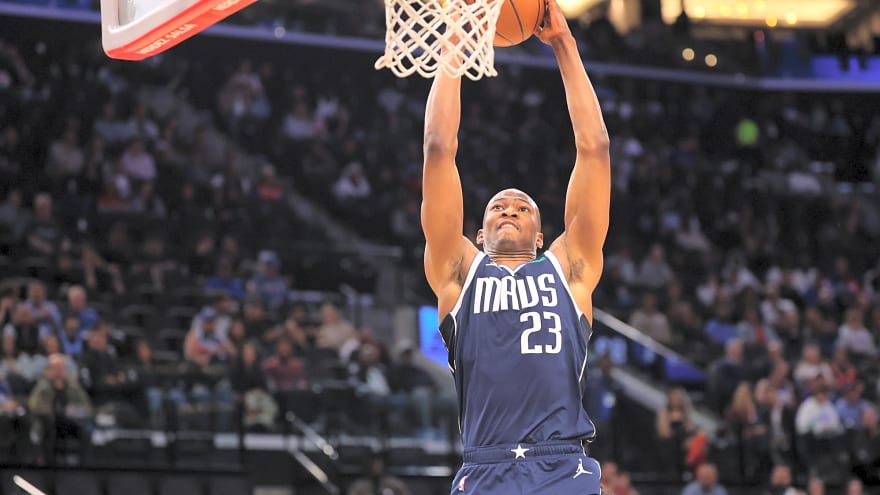 Kai Jones Signs Two-Year Extension With Anadolu Efes