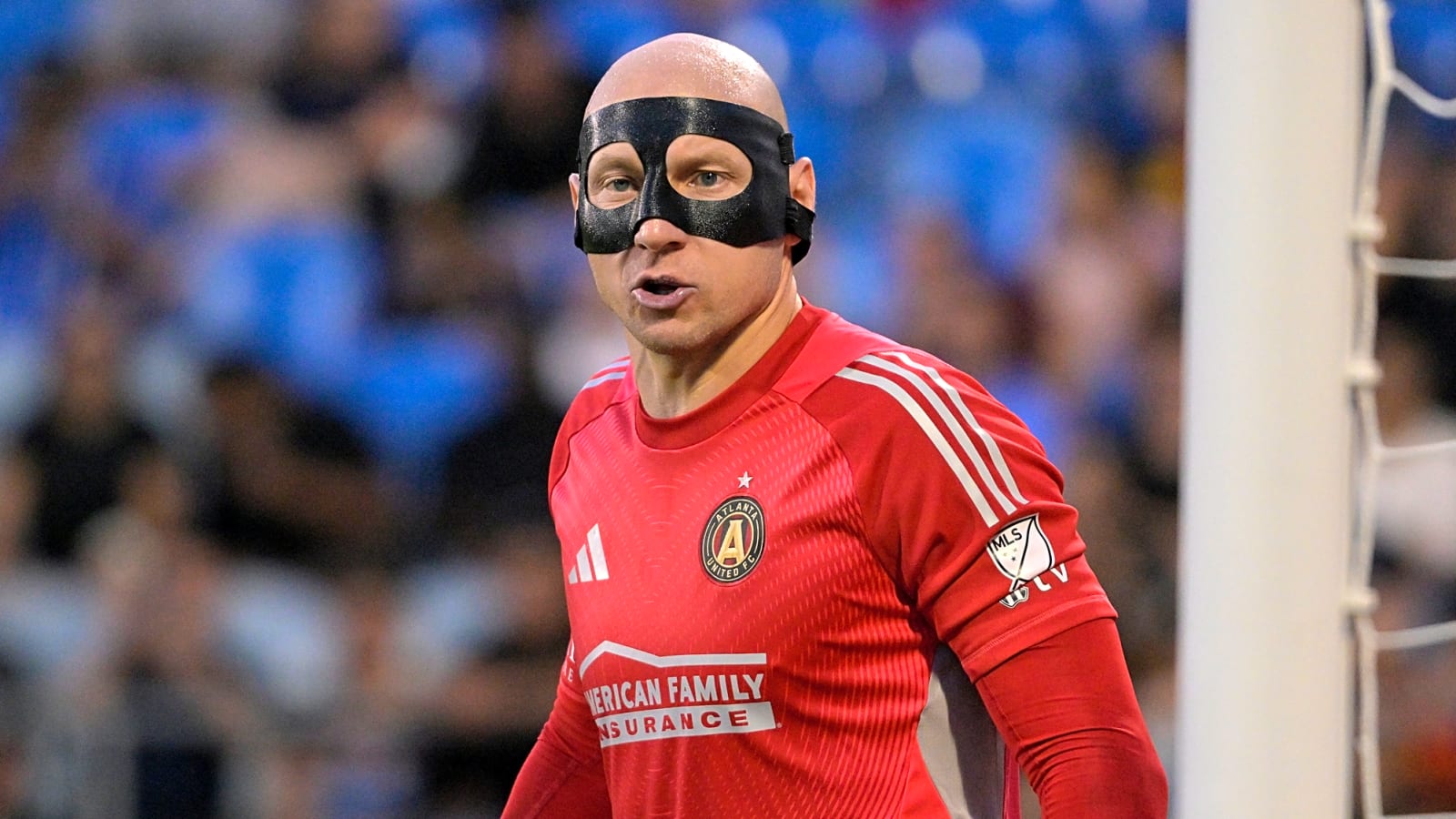 Brad Guzan Announces Retirement after 21 years