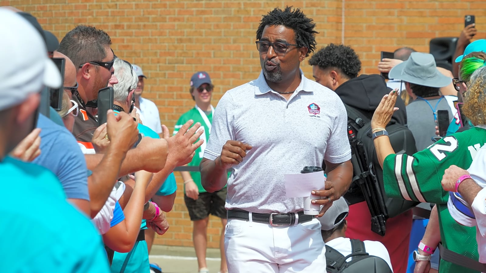 Hall of Famer Cris Carter calls out Cardinals 'awful' ownership in fiery rant