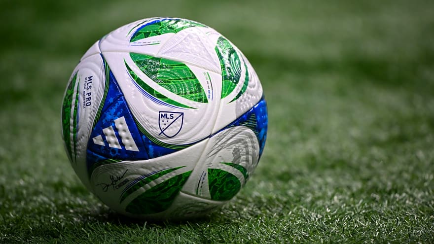 Ex-Tottenham midfielder urges Spurs to turn up against Brentford at home