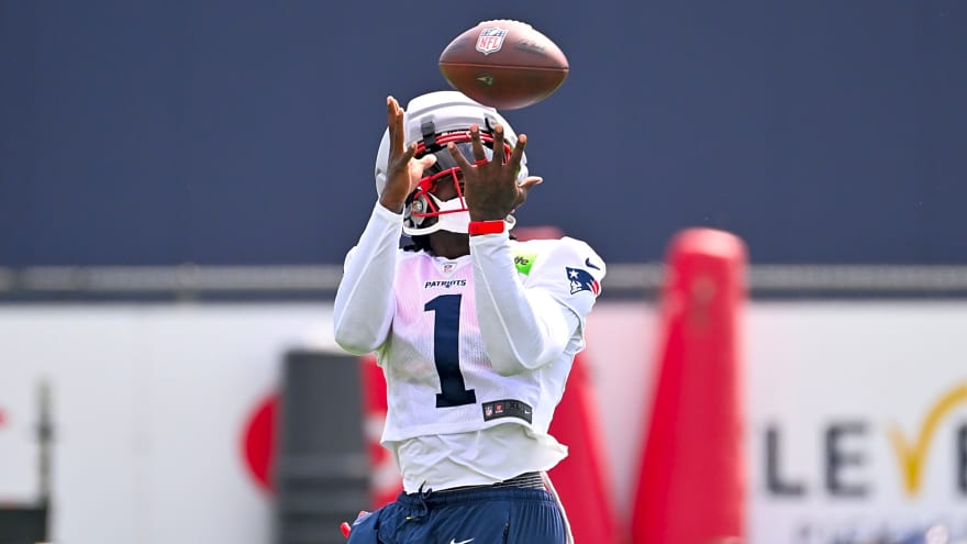 Patriots Training Camp Notebook: High-Intensity Indoor Practice, Young RB Returns