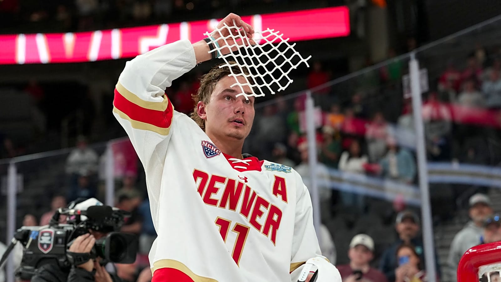 Panthers Sign Samu Salminen To Two-Year Contract