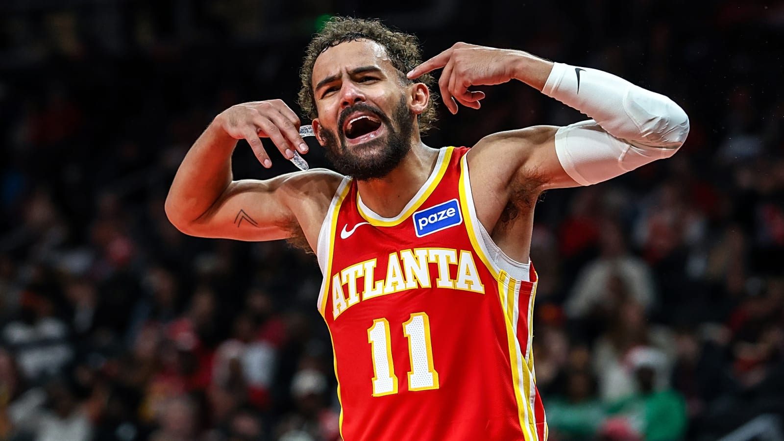 Hawks players reportedly 'hate' playing with untradable Young