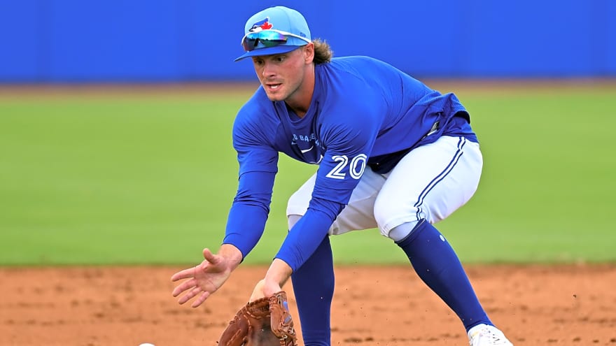 Cubs Outright Ben Cowles