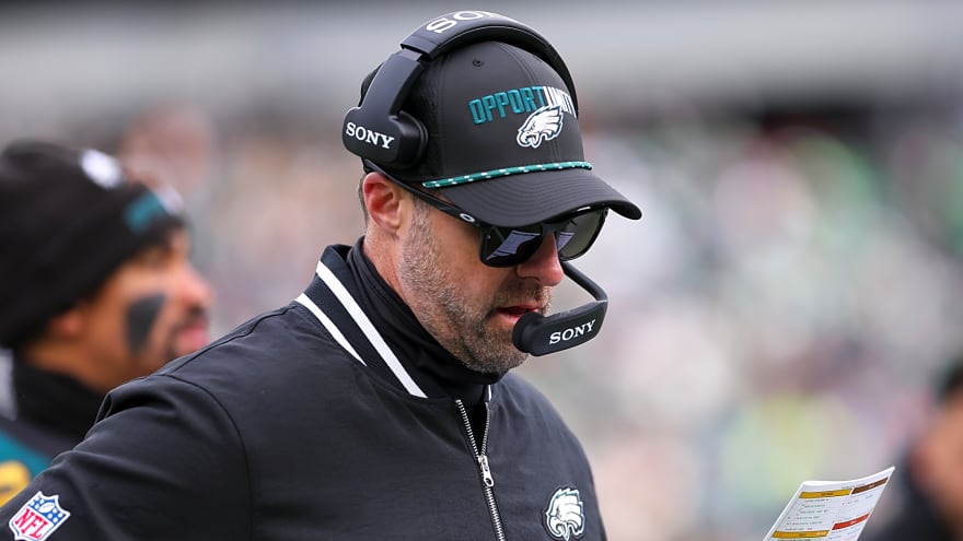 Eagles Clean Out Lockers Amid Backdrop Of Kevin Patullo's Job Status