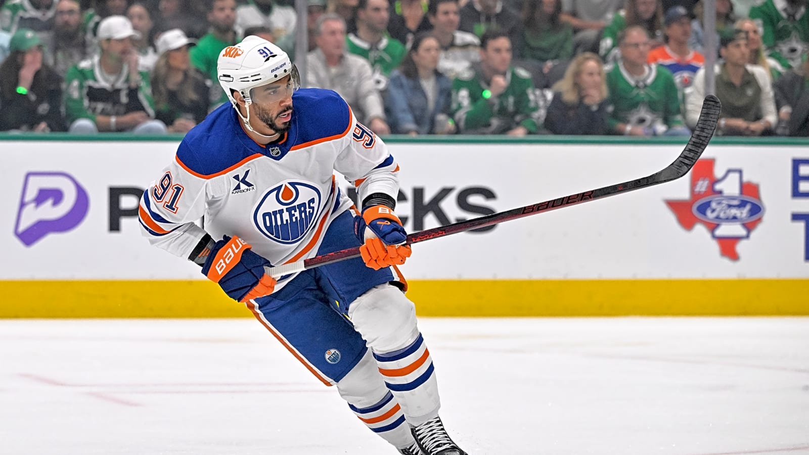 Fans Notice Oilers Oddly Leave Out Two Players In Goodbye Post