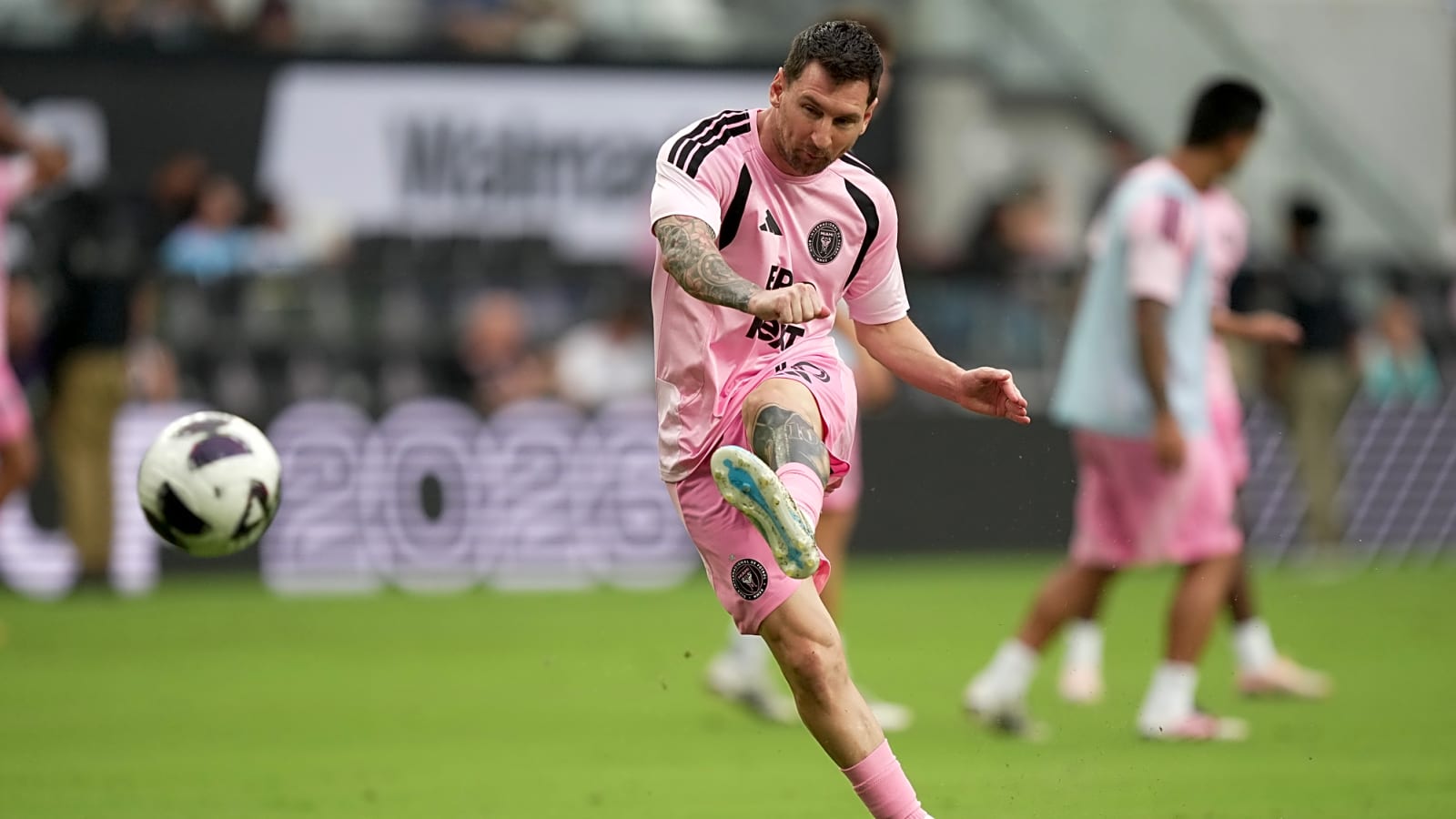 Lionel Messi’s goalkeeper commits embarrassing blunder