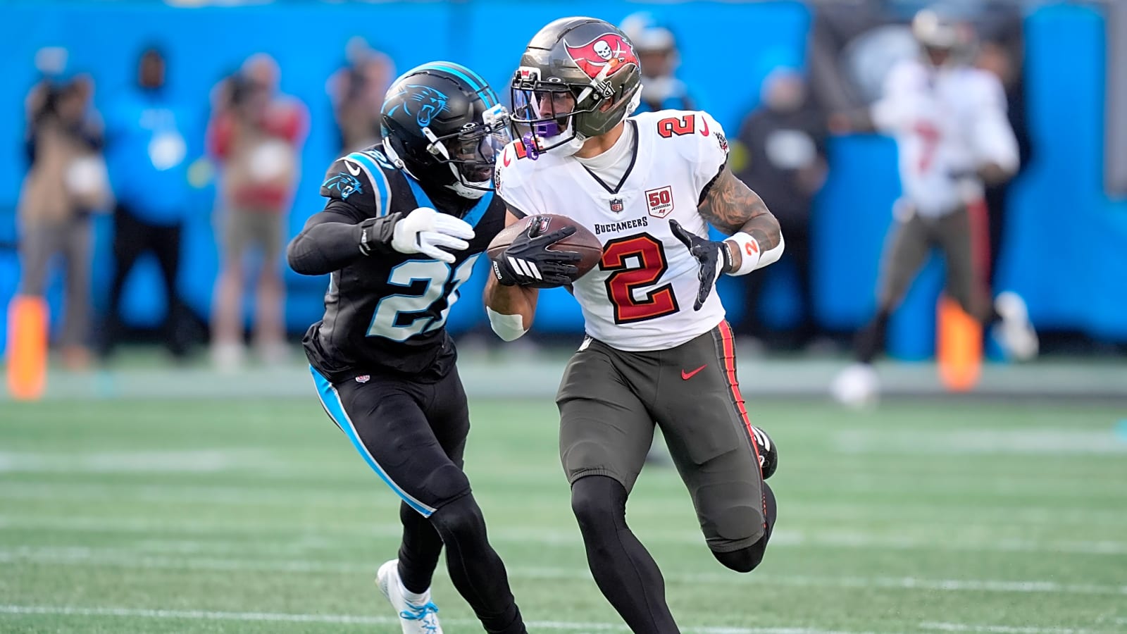 Panthers Lock Down Safety Nick Scott With One-Year Deal