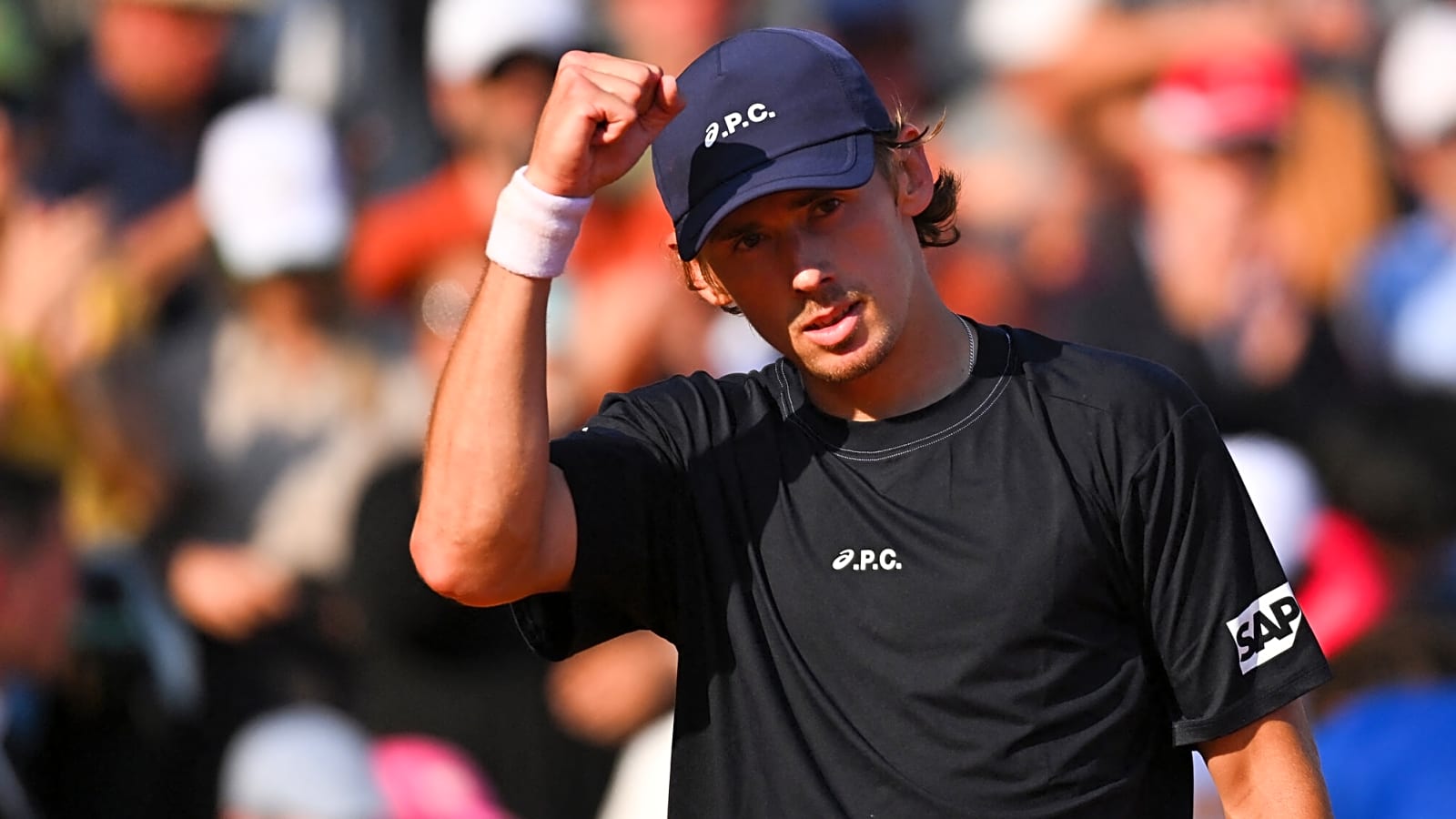 Alex de Minaur obliterates Grigor Dimitrov, seals incredible double bagel at Monte-Carlo Masters