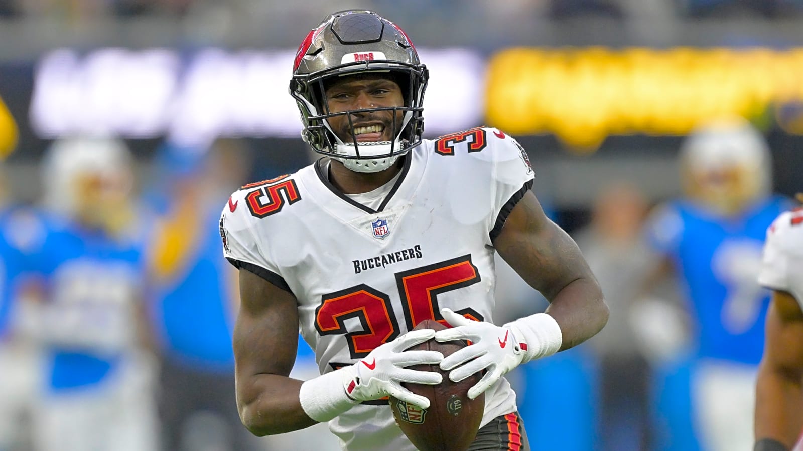 Jamel Dean Leaves Bucs For AFC Team