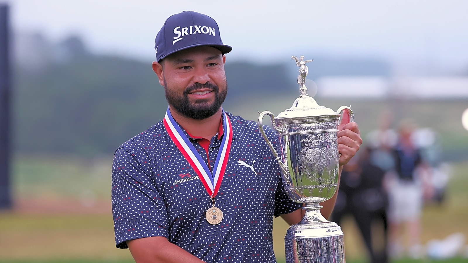 JJ Spaun makes ridiculous birdie putt to win US Open