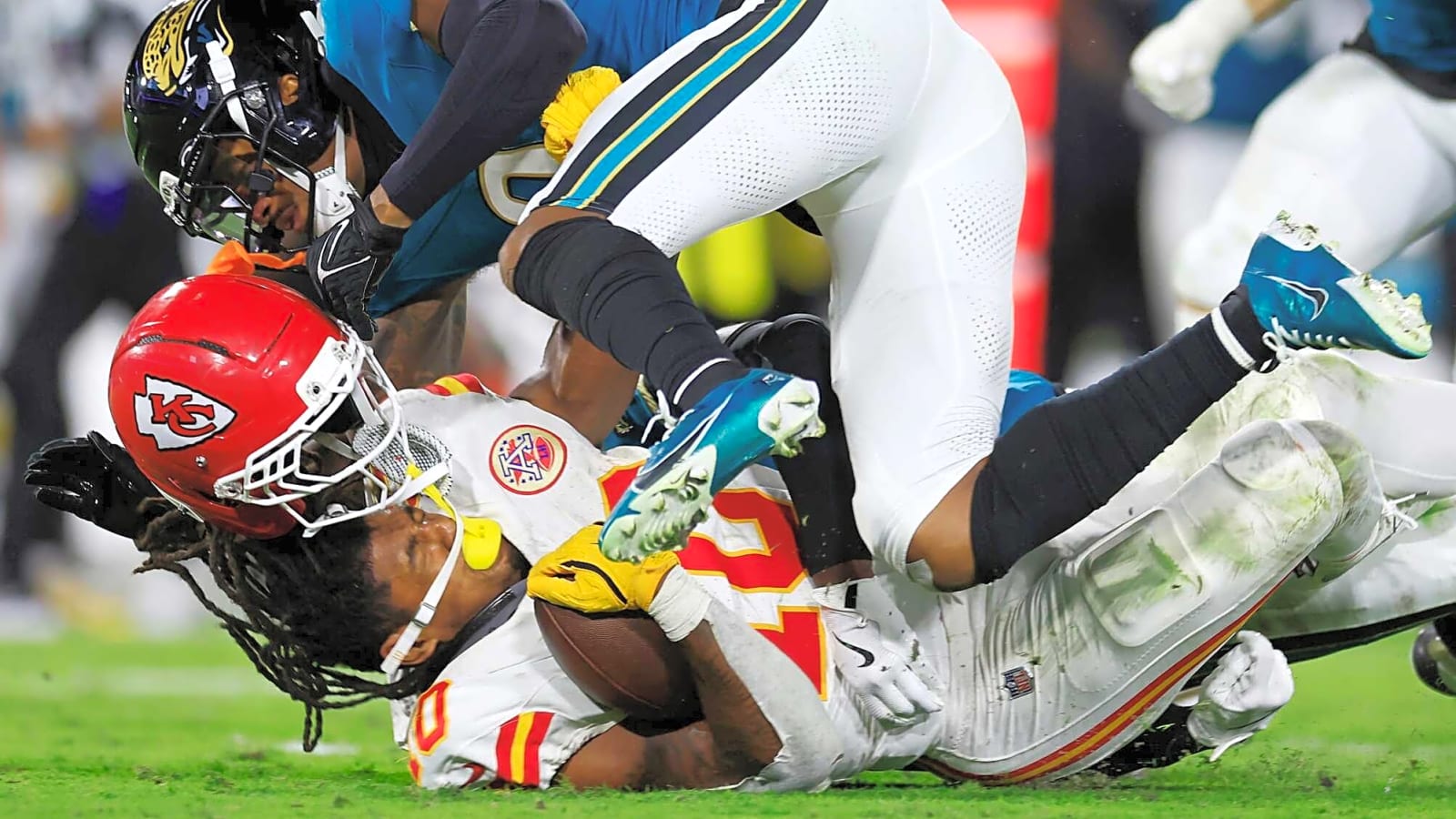 Lions adding two-time Super Bowl champion at RB 