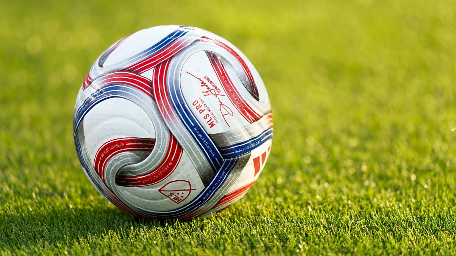 Leeds United pushing to land attacking sensation before Europe’s elite strike