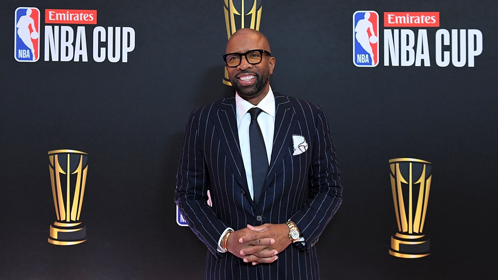 Kenny Smith gets engaged to his girlfriend Tia Jurcic
